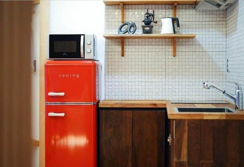 Groove In Cafe Pension