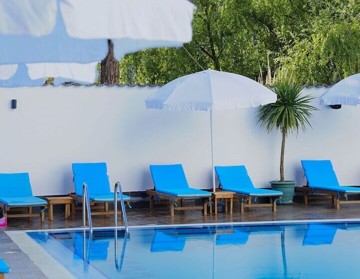 هتل Atrium Deluxe Resort