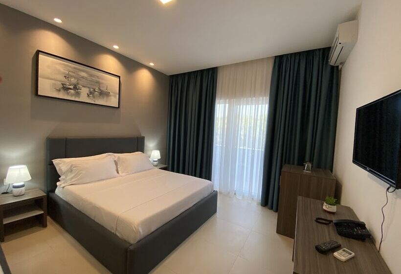 هتل Atrium Deluxe Resort