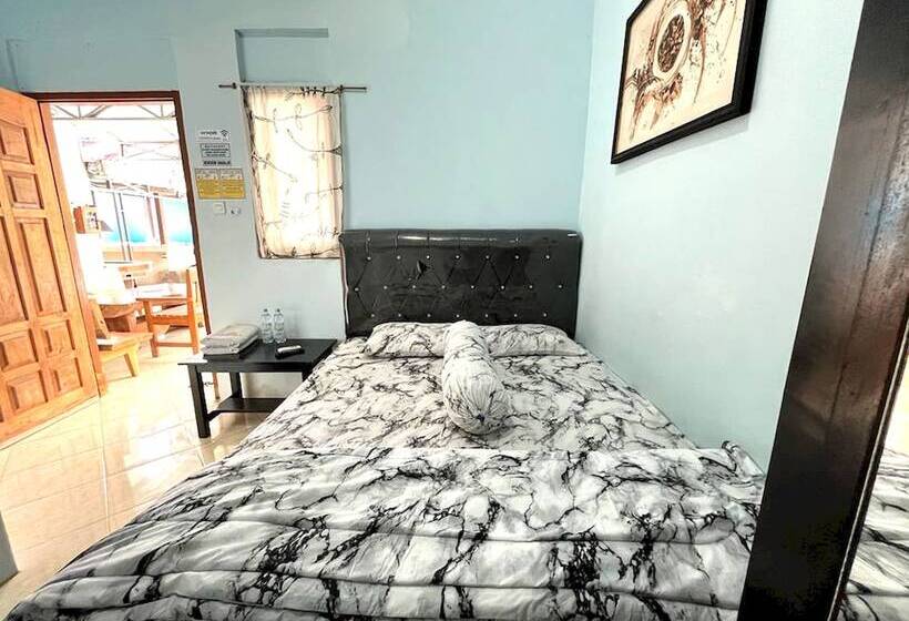 هتل Capital O 92615 Villa Utama D Alas Purwo