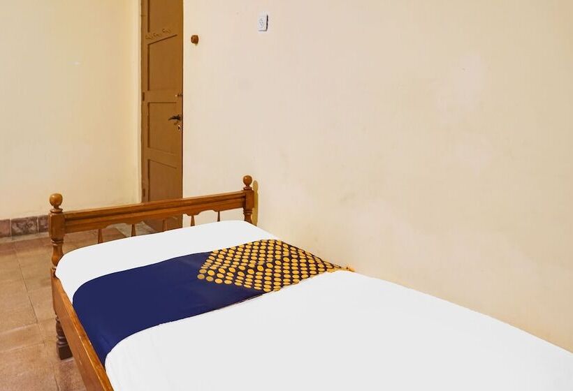 호텔 Griya Nurainy By Oyo