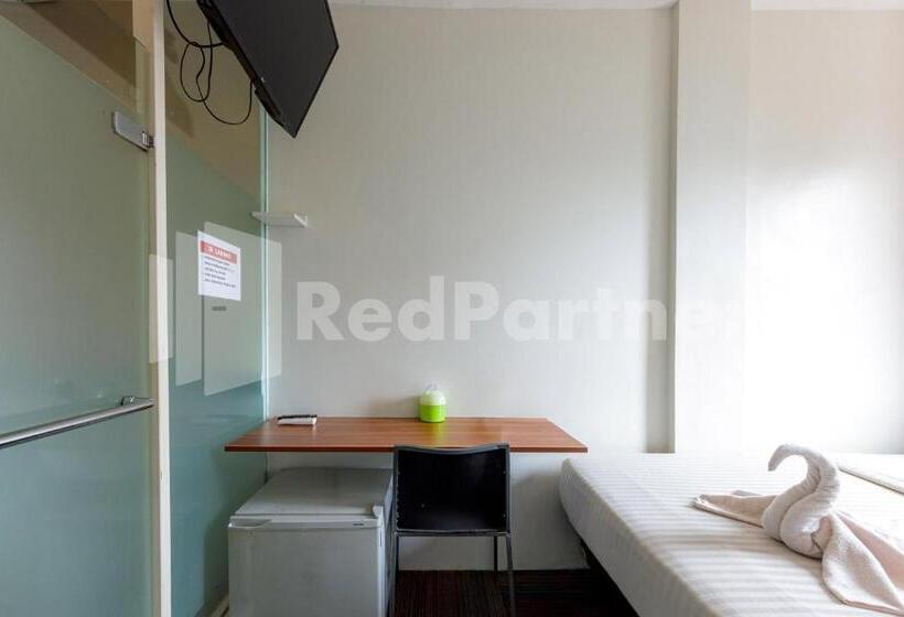 هتل Ichiza Room Redpartner