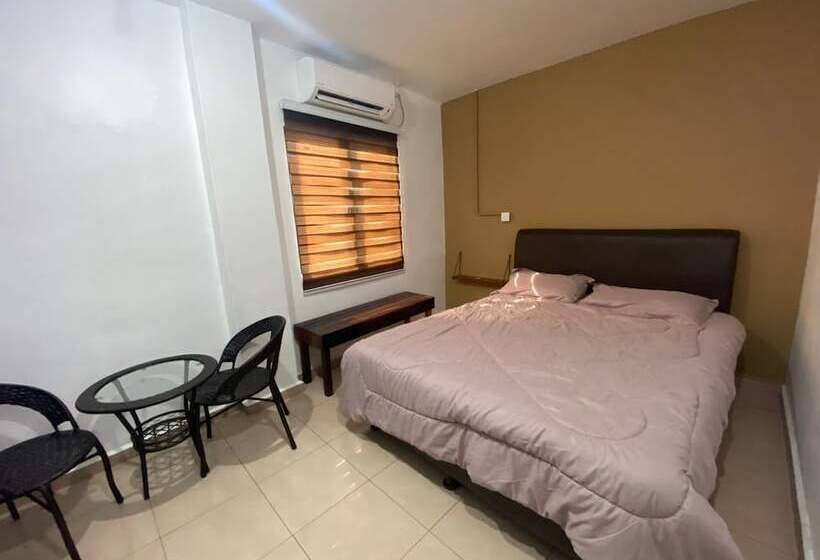 בית מלון כפרי Kong Jing By Oyo