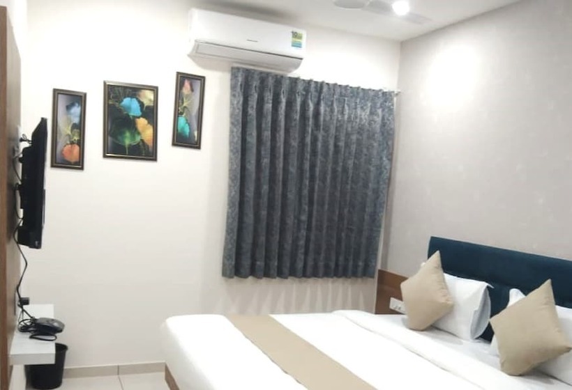 Отель Md Residency
