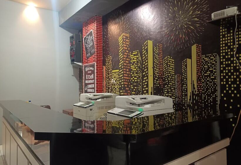 هتل Multi Plus Inn By Oyo