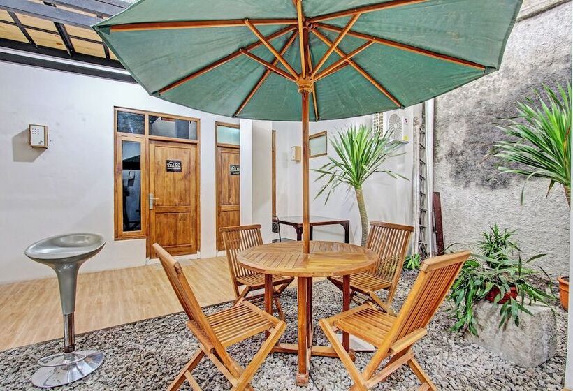 فندق Ndalem Pusponyidro By Reddoorz
