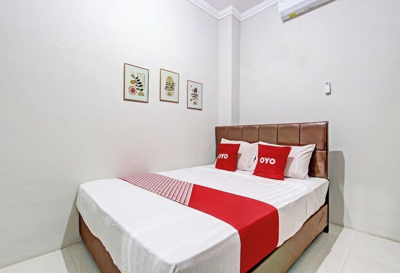 فندق Ndalem Pusponyidro By Reddoorz