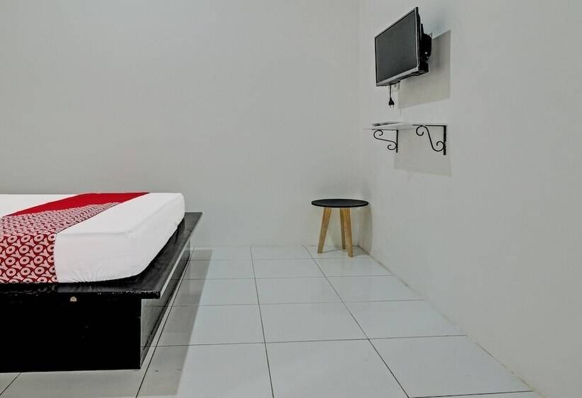 ホテル Sirih Gading Family Guest House By Oyo