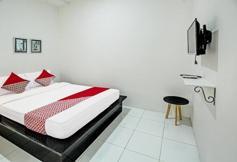 ホテル Sirih Gading Family Guest House By Oyo