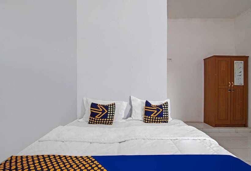 هتل Spot On 92498 Fanni Homestay