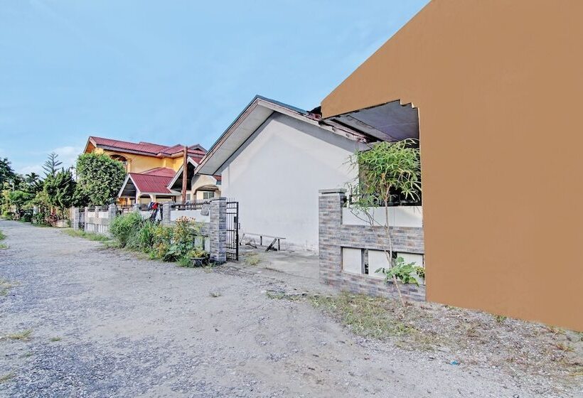 هتل Spot On 92536 Teguh Homestay Syariah