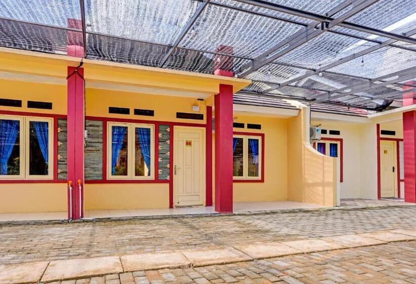 هتل Spot On 92523 Homestay Pasir Padi Permai Syariah