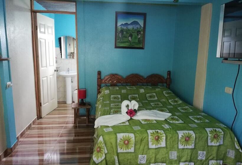 پانسیون Cabinas Cascada Rio Celeste