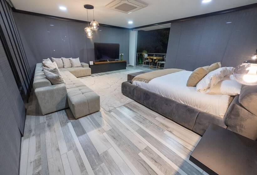 پانسیون Casa Giraldo