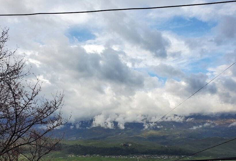 پانسیون Clockwise Gjirokaster