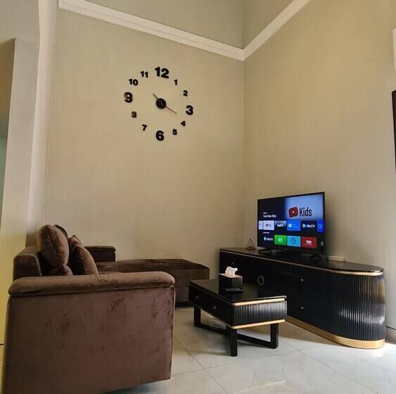 پانسیون Oemah Wisata Ringinsari