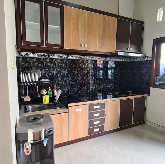 پانسیون Oemah Wisata Ringinsari