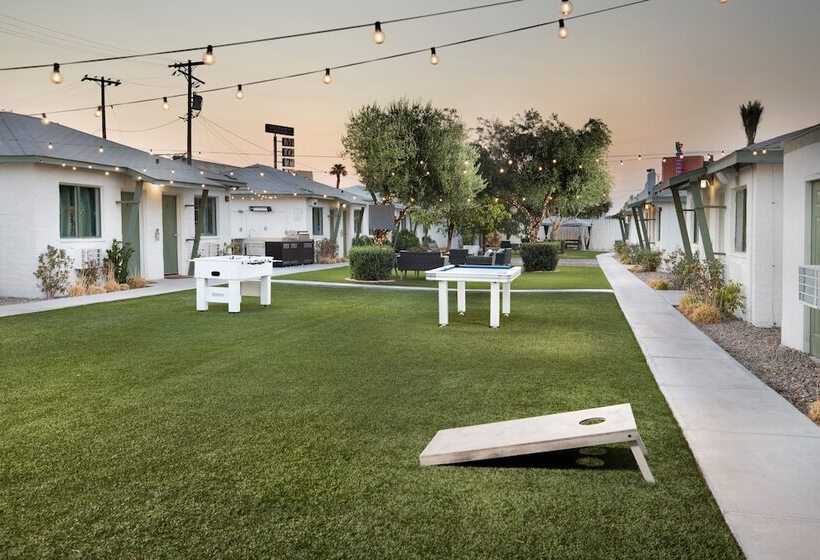 Bungalows Hostel