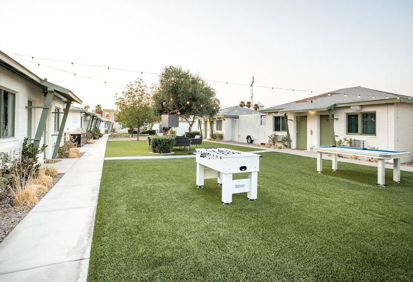 Bungalows Hostel