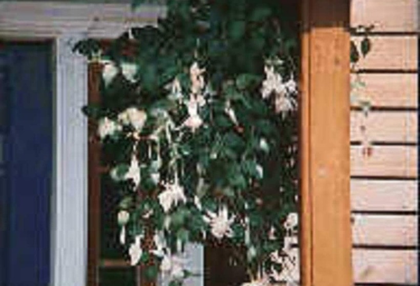 هتل Chesapeake Inn Of Lenox