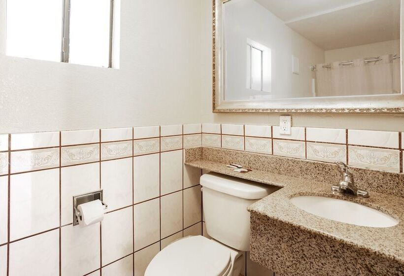 فندق Economy Inn Hollywood