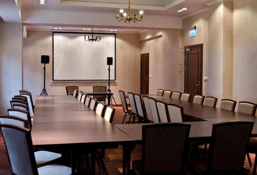 ホテル Kazimierski Zdrój