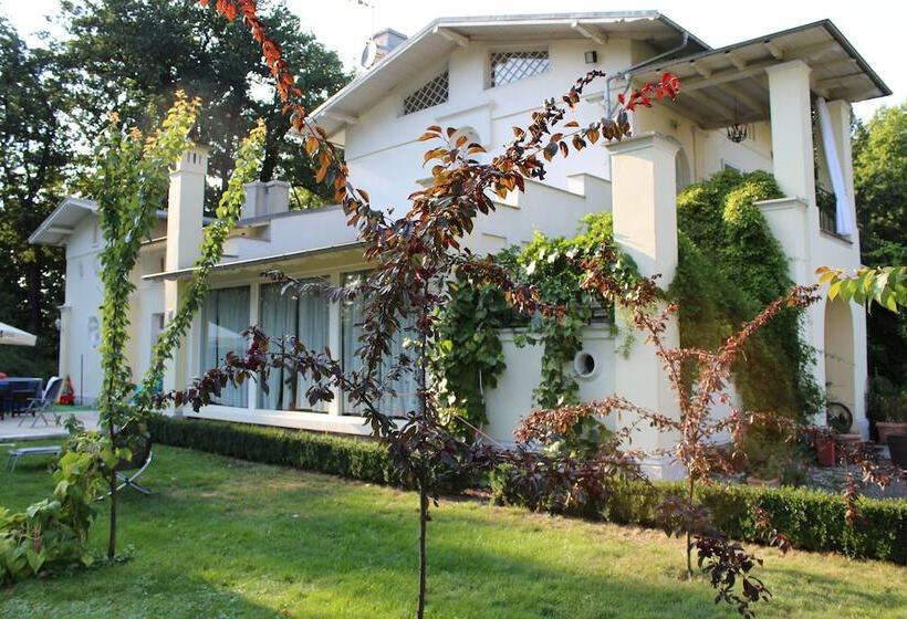 Pałac Wiechlice   Hotel, Restaurant, Spa