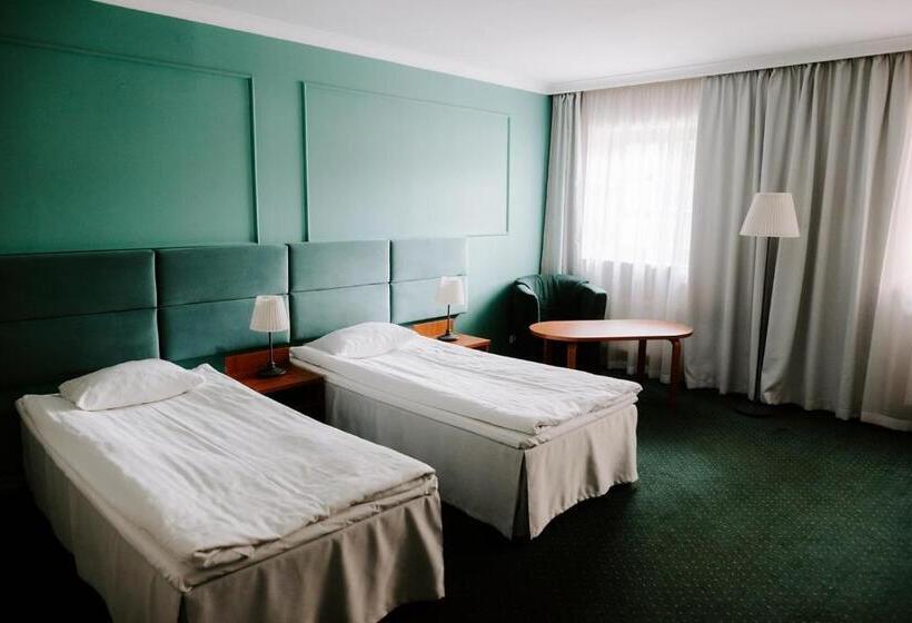 בית מלון כפרי Senator