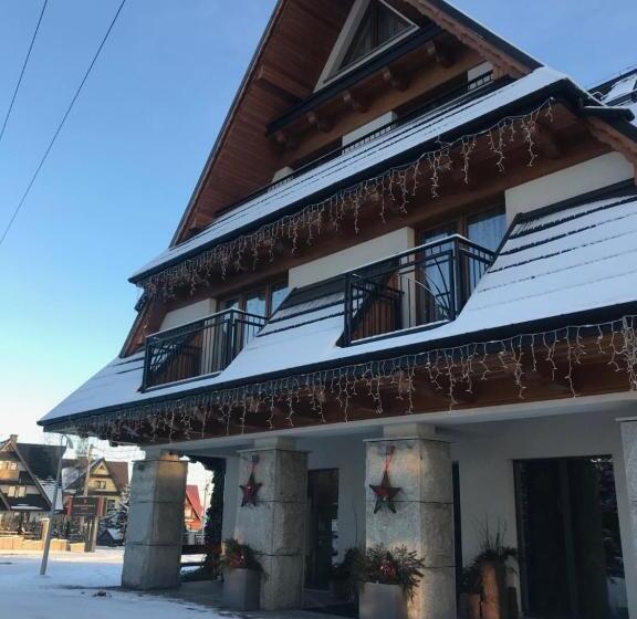 هتل Zbójnicówka