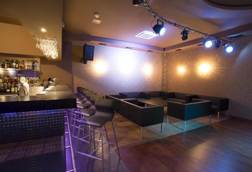 هتل Zbójnicówka