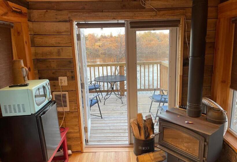 مبيت وإفطار The Brower House