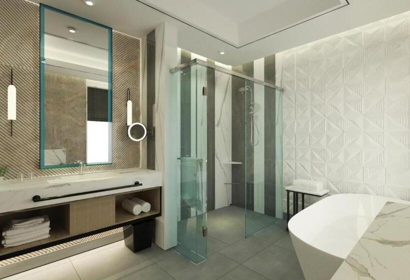 هتل Hyatt Place Makassar