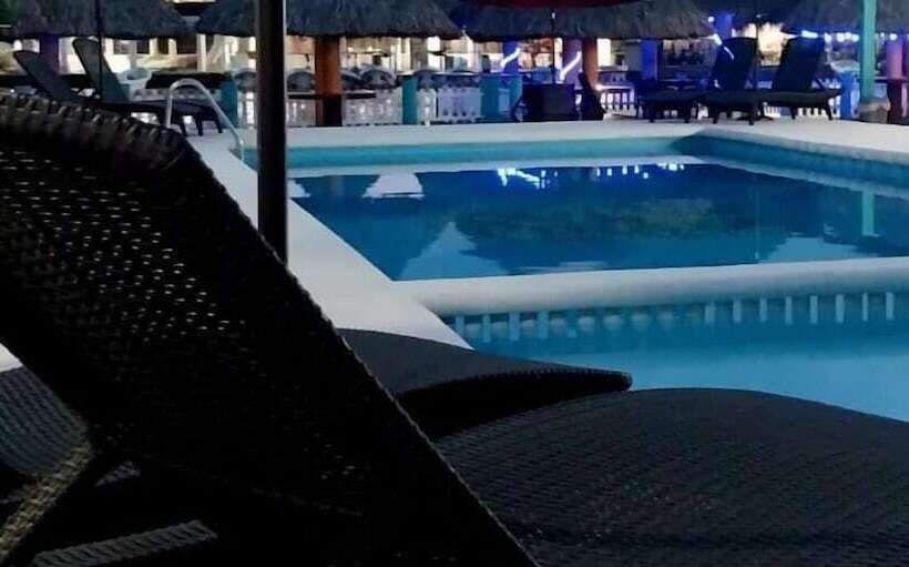 בית מלון כפרי La Cueva Del Pirata