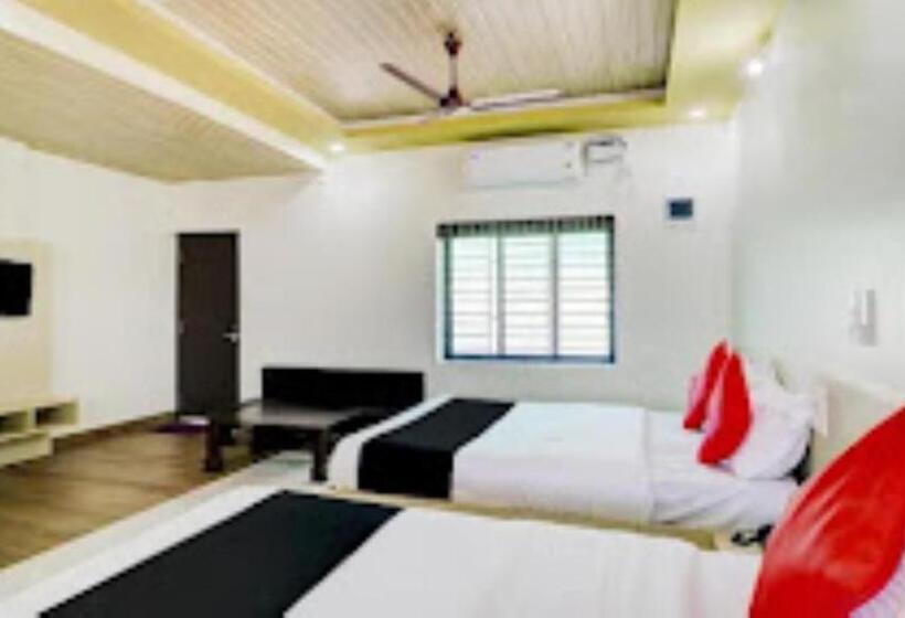 酒店 Lighthouse Beach Resort, Padu