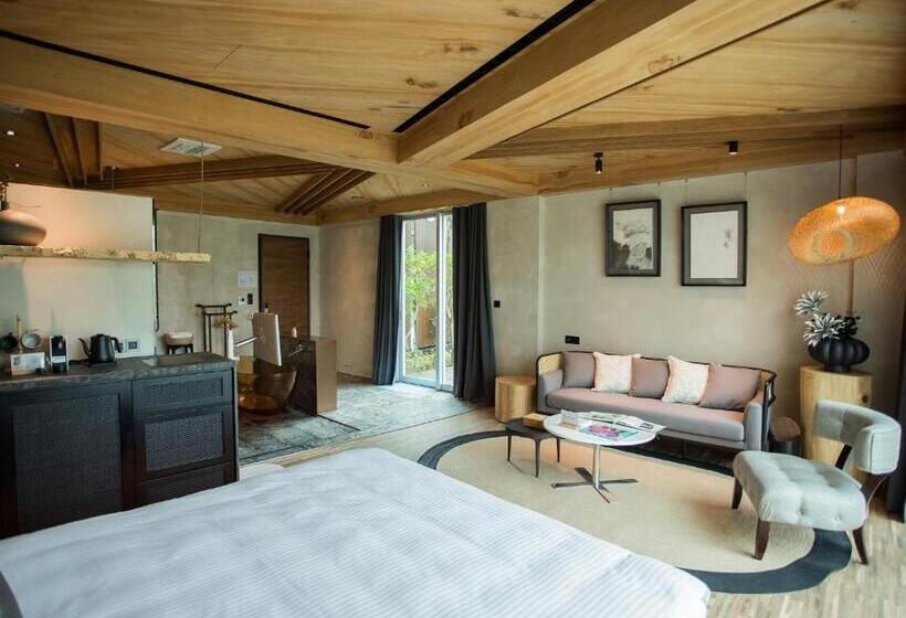 استراحتگاه The Forest Museum