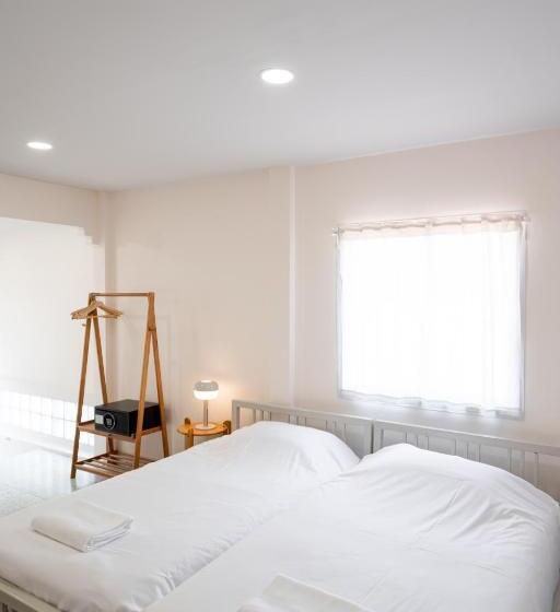 فندق صغير Yimwhan House 02, Ayutthaya Old Town
