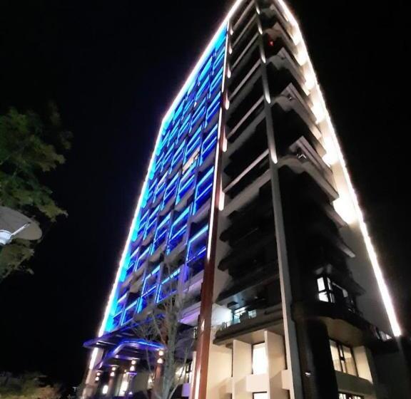 تختخواب و صبحانه 拾月。頭城無邊際泳池溫泉房