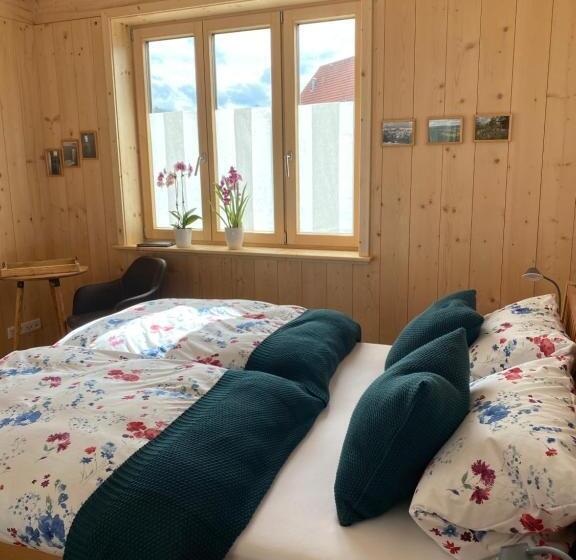 مبيت وإفطار übernachtung Beim Bio Metzger Zimmer Karl