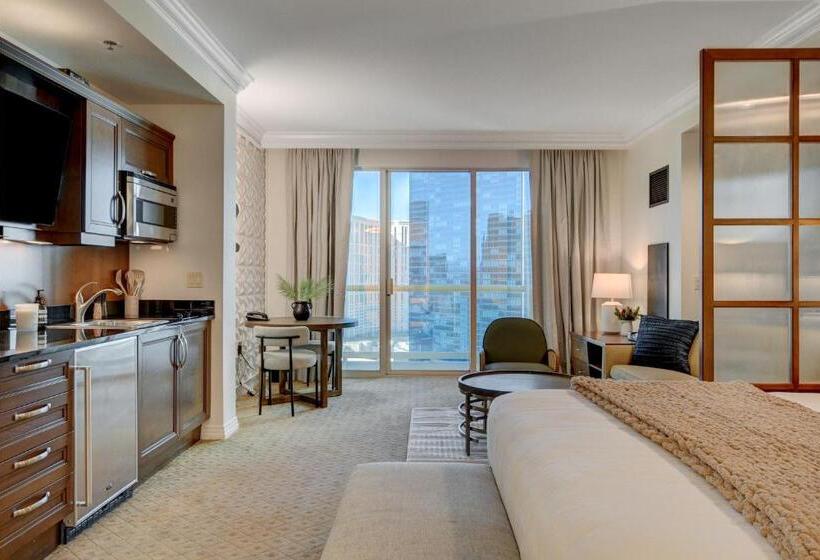 Elite Studio Mgm Signature Balcony Strip View
