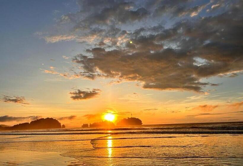 هتل Cabañas Iracas Del Mar