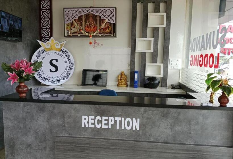 فندق Sunanda Lodge