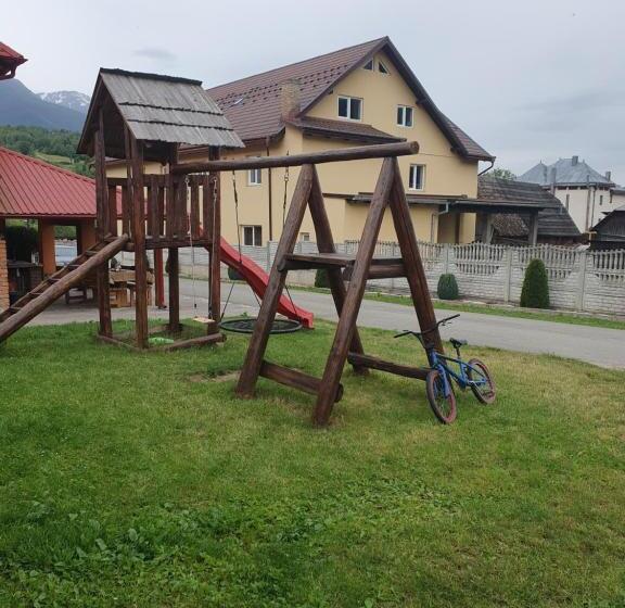 پانسیون Casa Laurentiu