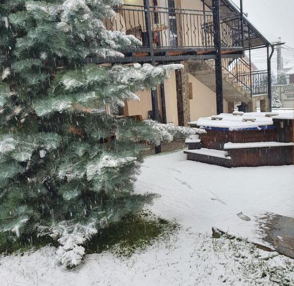 پانسیون Casa Laurentiu