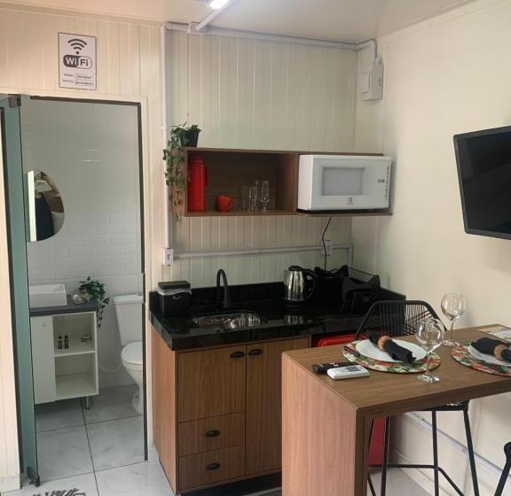 ペンション Container Guest House