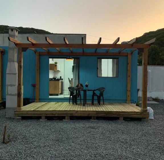 ペンション Container Guest House