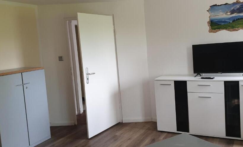 Пансион Monteur Zimmer Häger