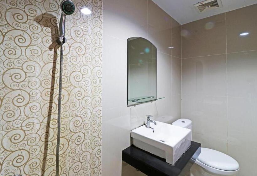 پانسیون Paus Guest House Pekanbaru