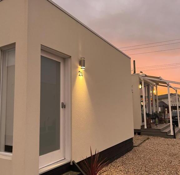 Курорт Peninsula Beachside Accommodation