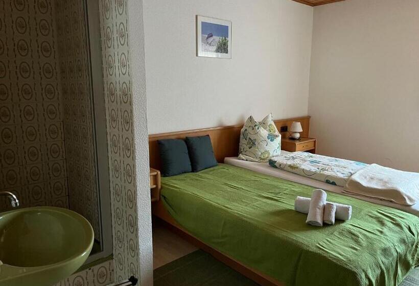 ユースホステル Lenche Gasthaus Neumayer