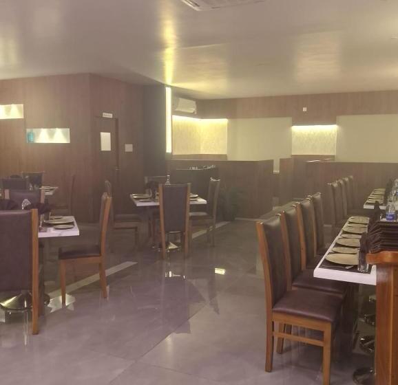 酒店 Samudyatha Inn And Suites